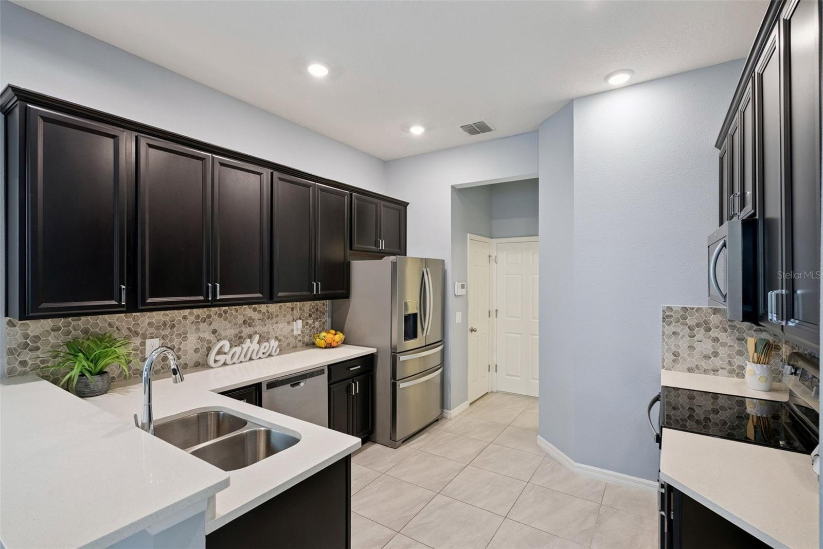 1490 GARDEN ARBOR LN