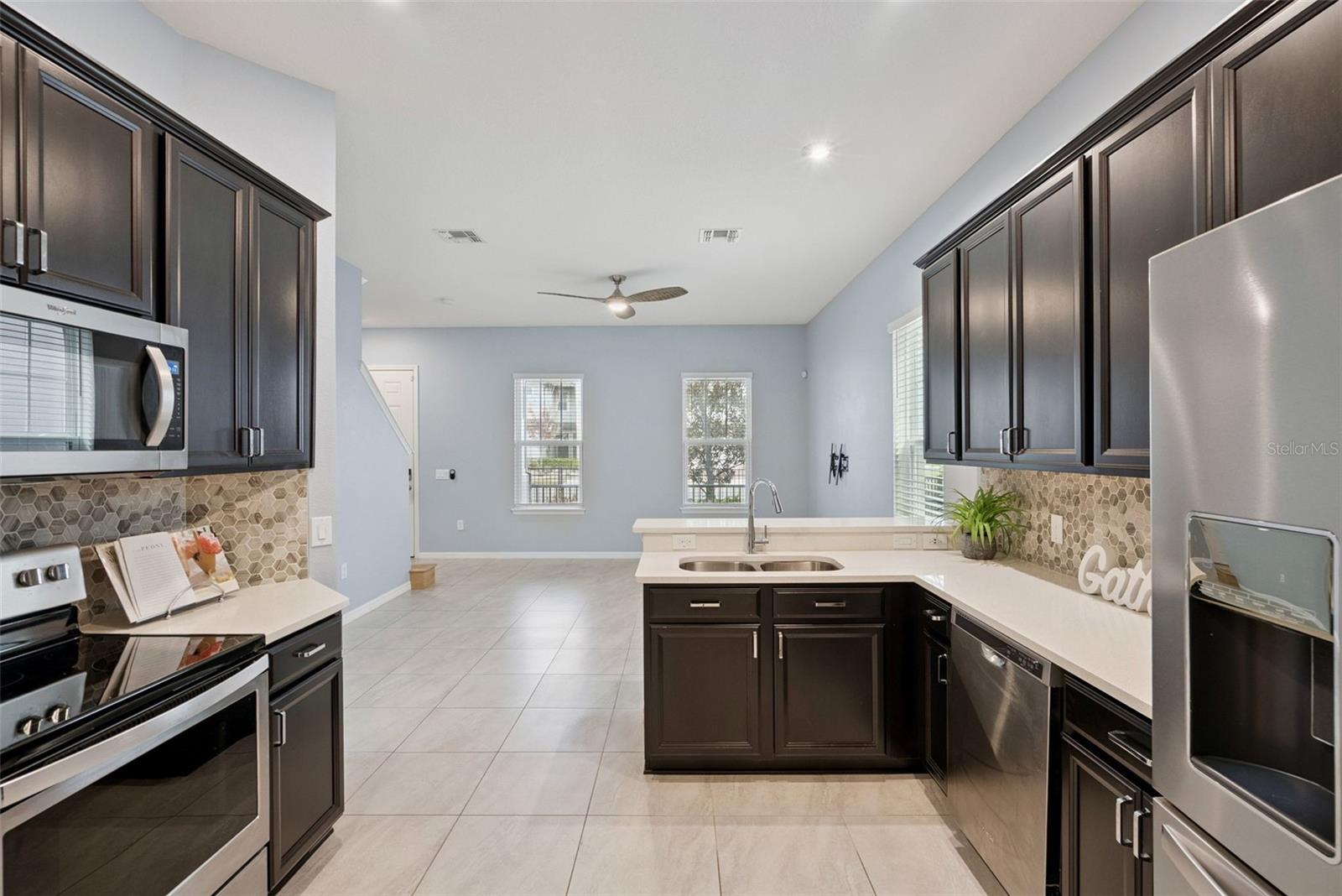 1490 GARDEN ARBOR LN