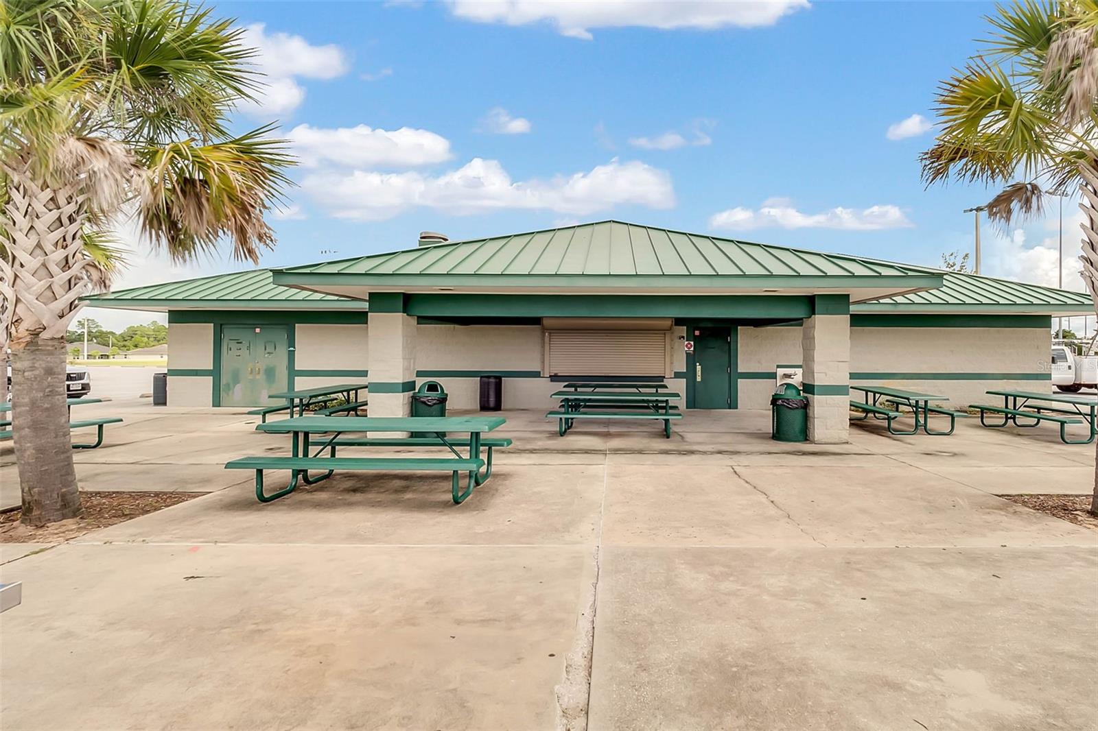 209 CIMARRON DR