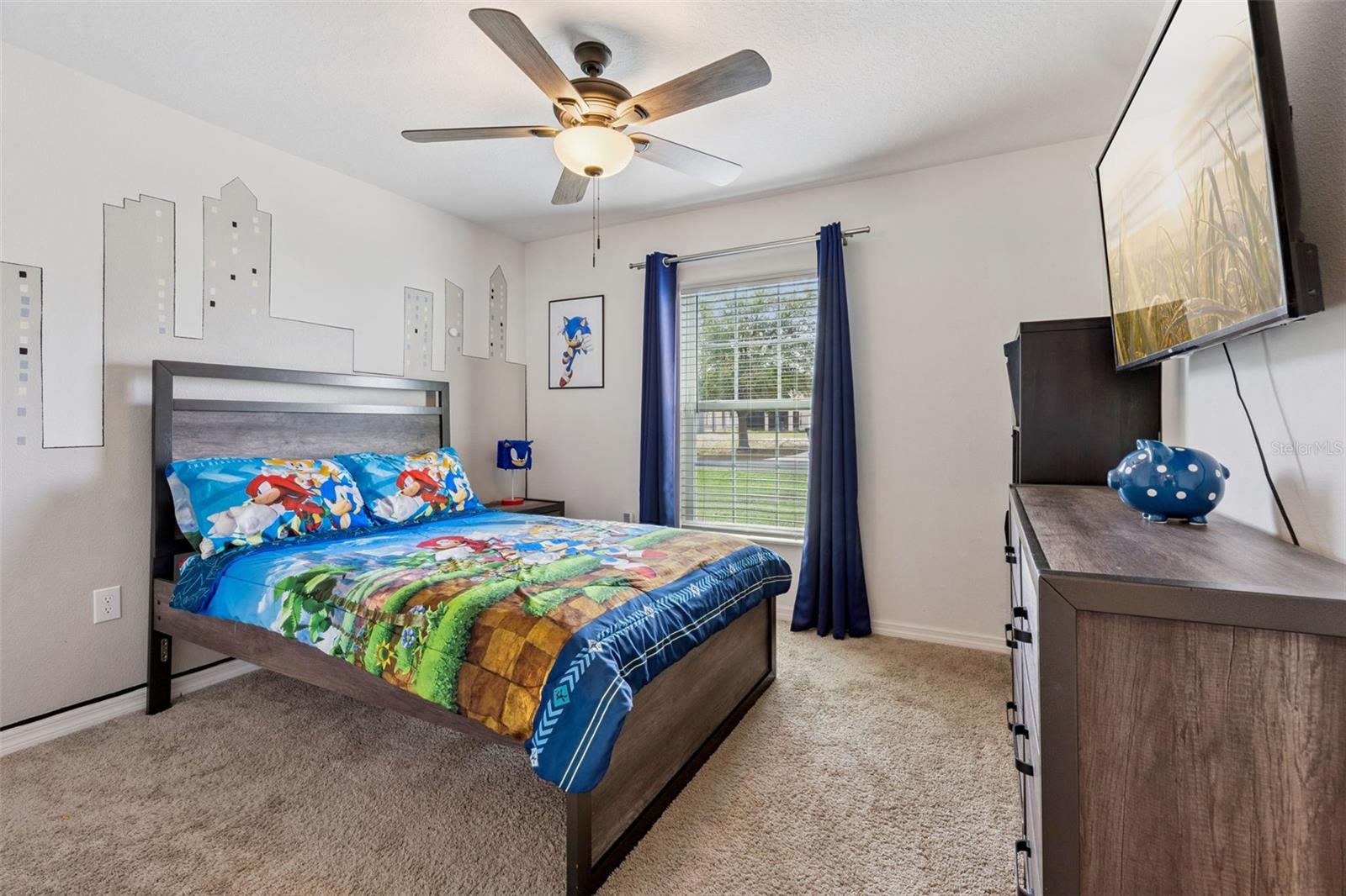 209 CIMARRON DR