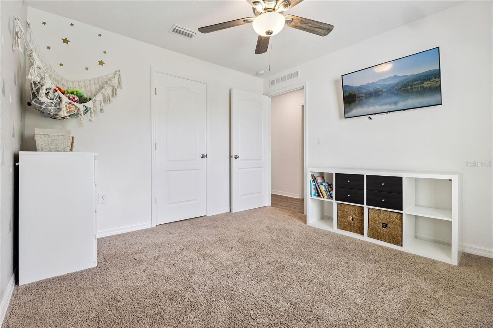 209 CIMARRON DR