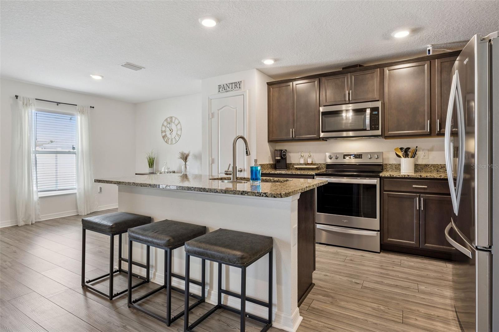 209 CIMARRON DR