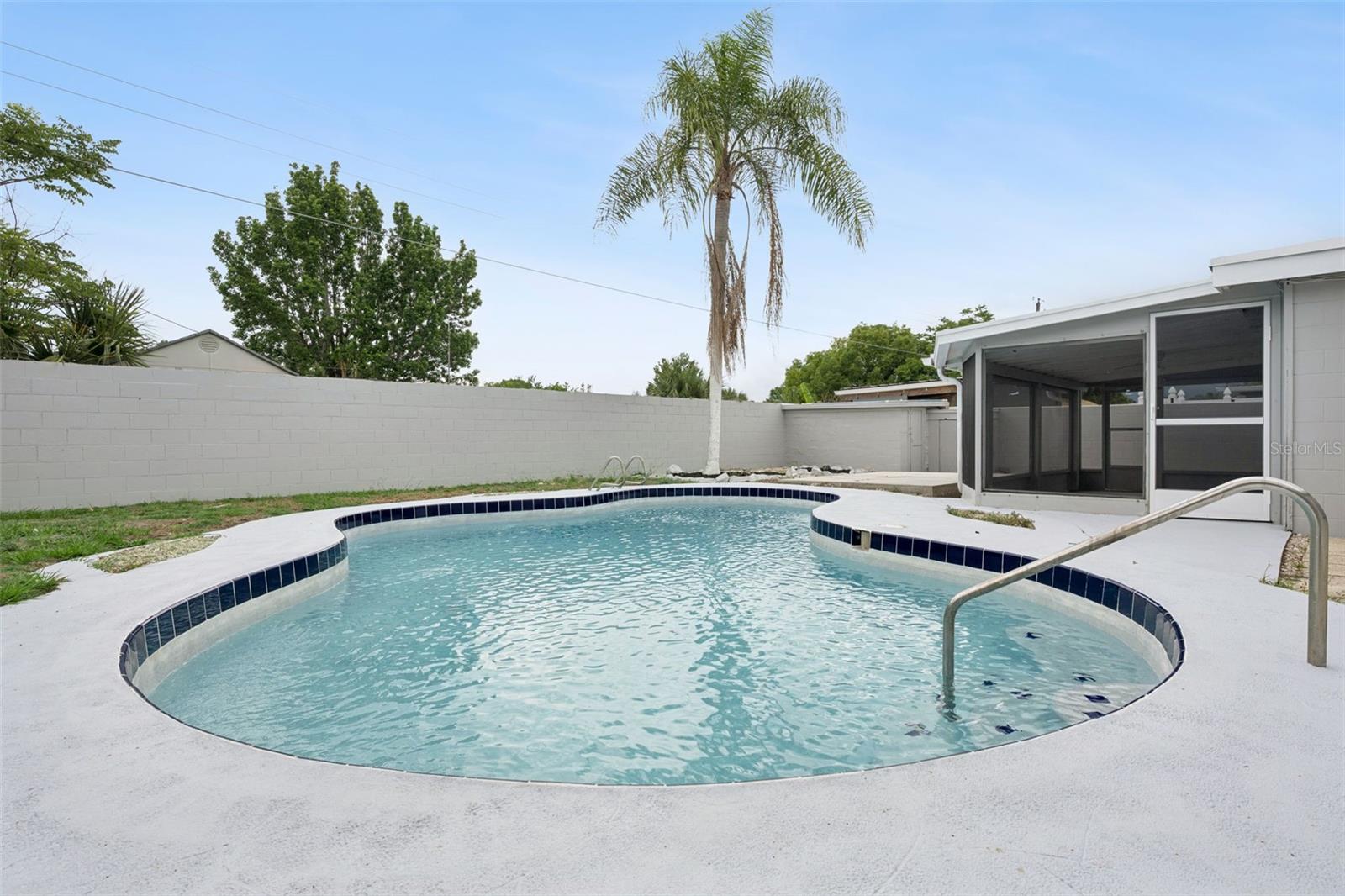 7019 ALVINA WAY