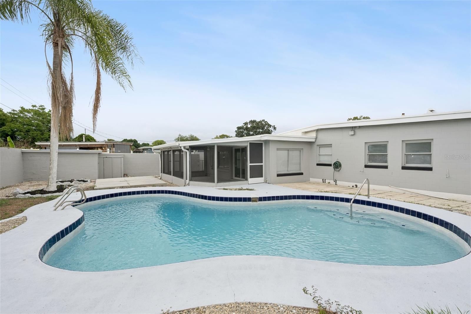 7019 ALVINA WAY