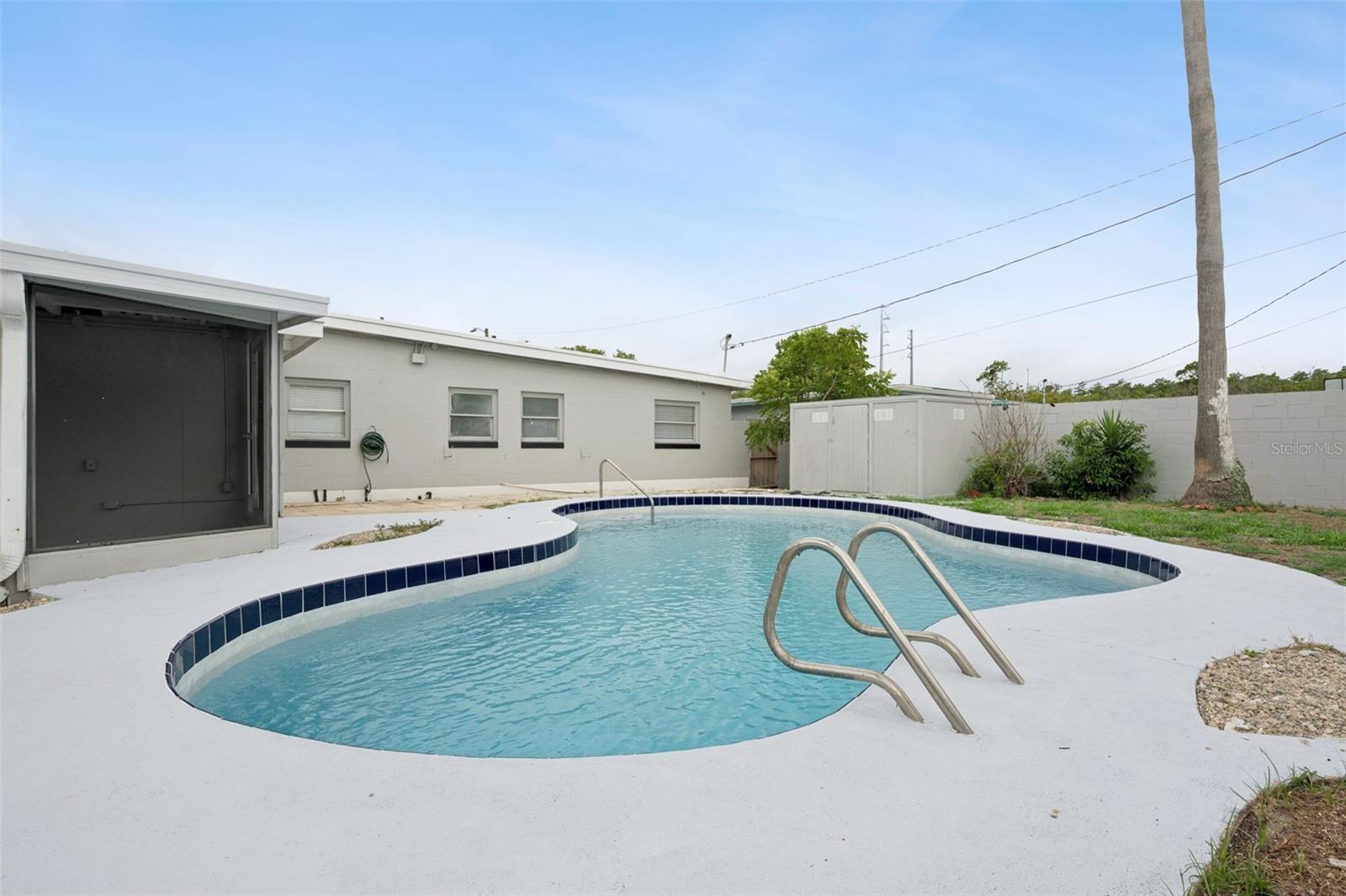 7019 ALVINA WAY