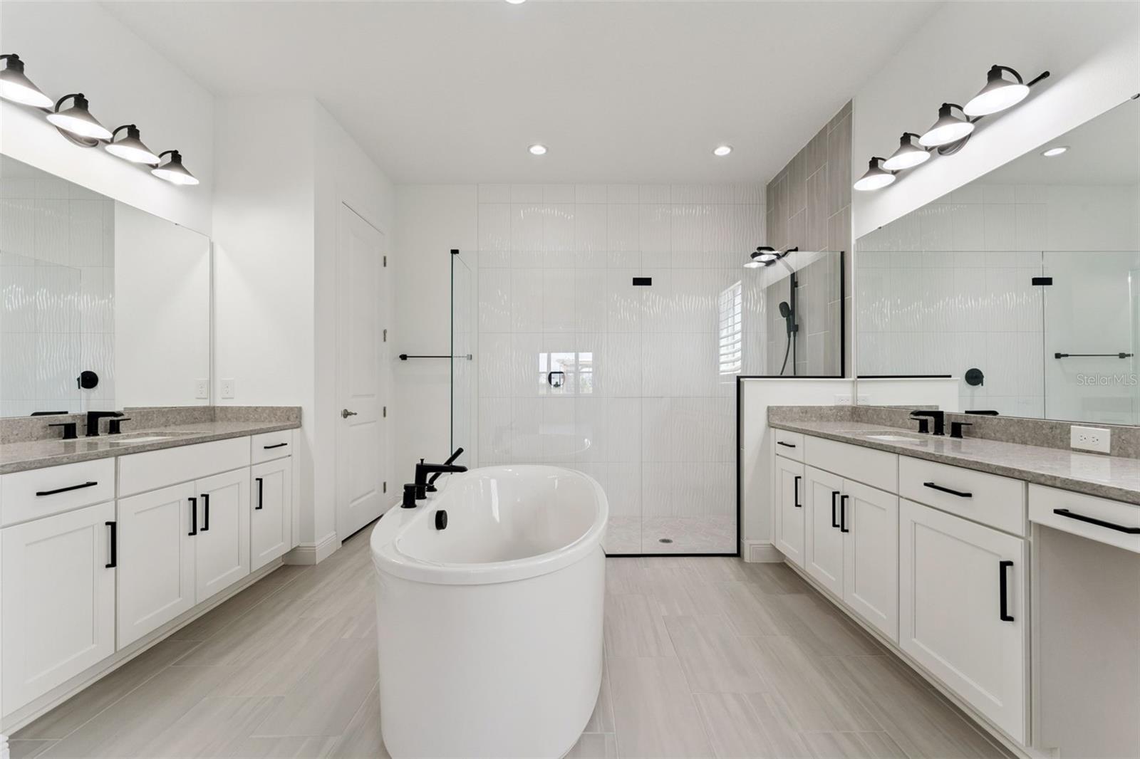 9652 ENGLISH LAUREL CT