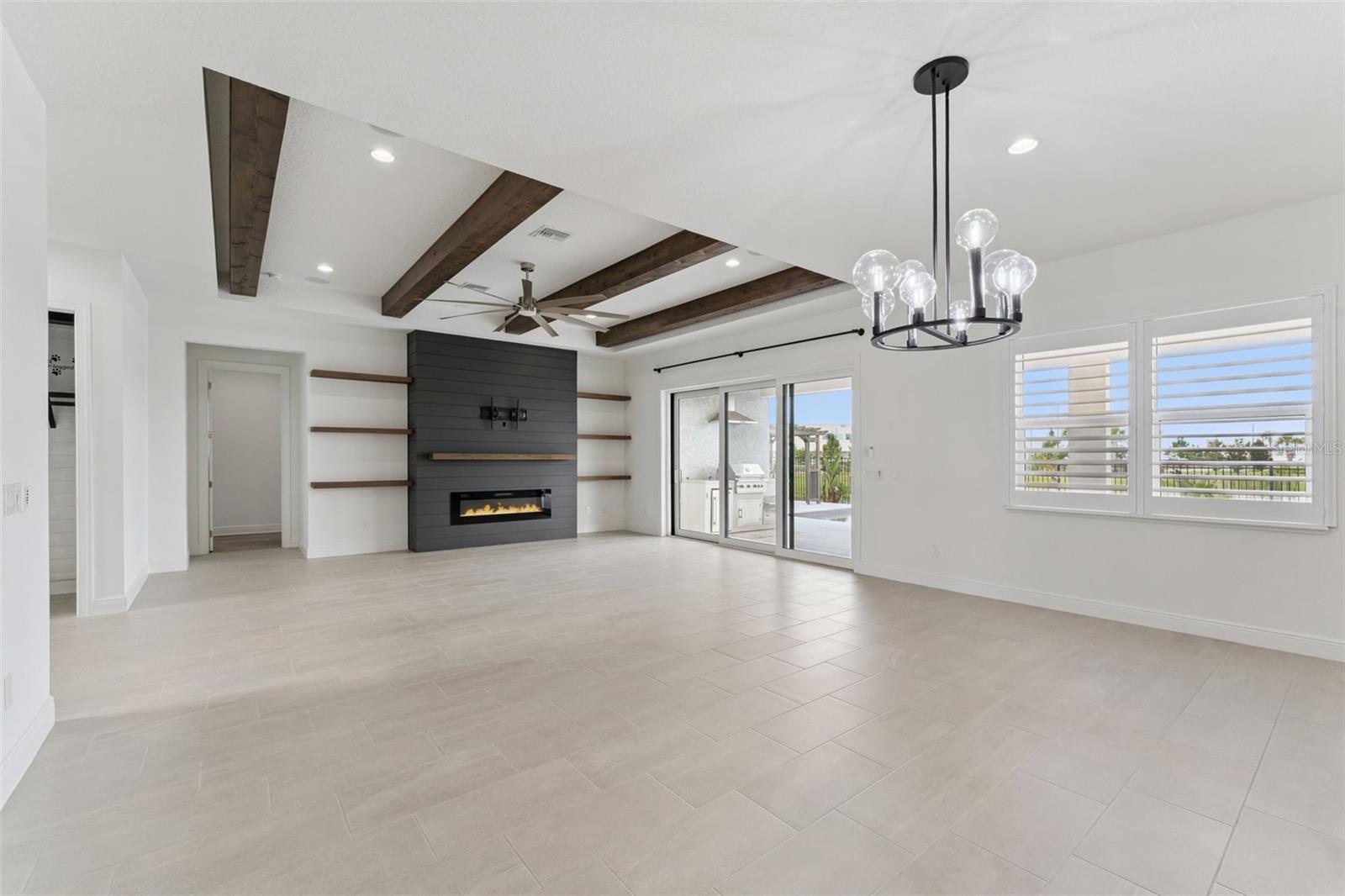 9652 ENGLISH LAUREL CT