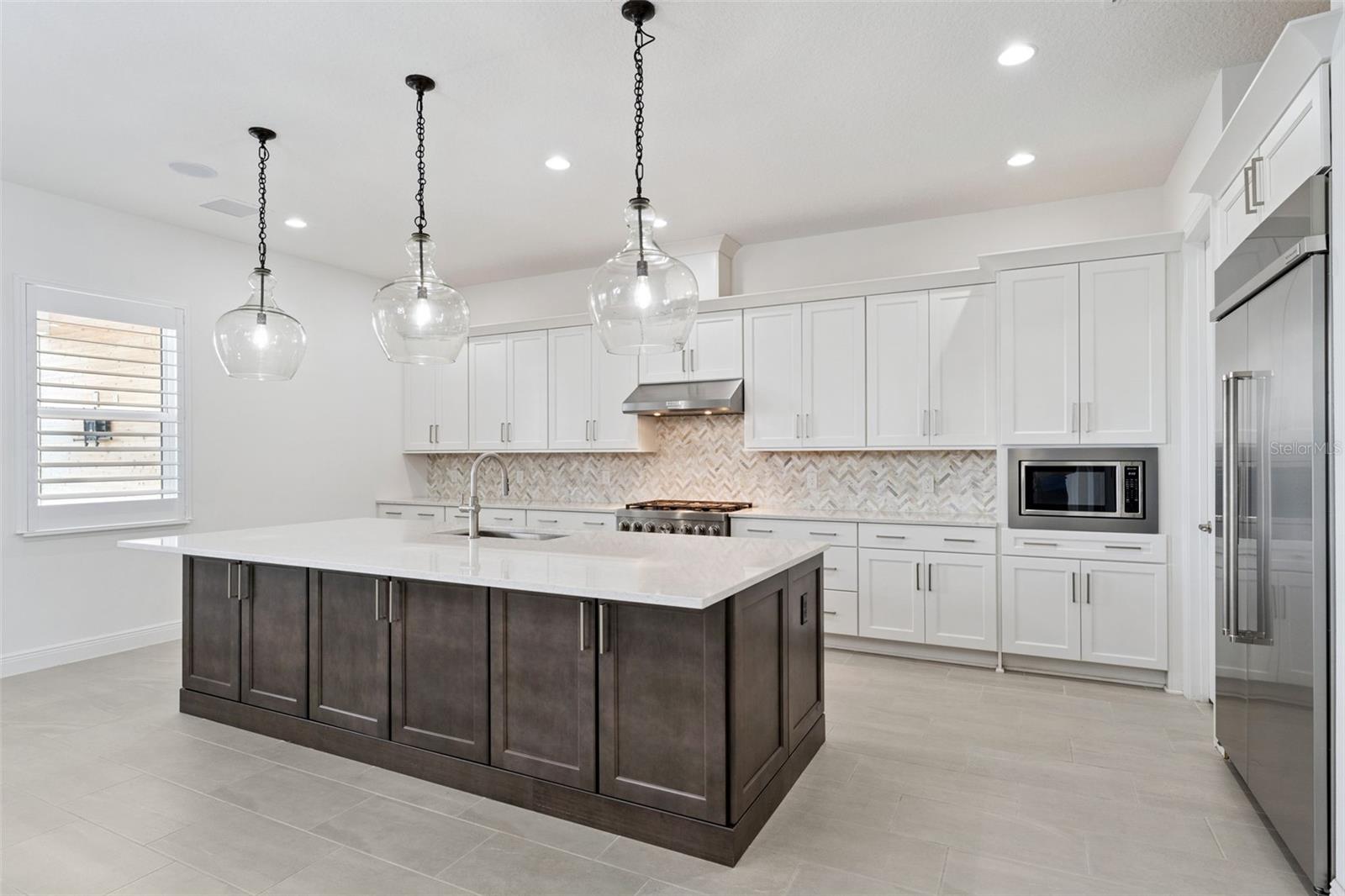 9652 ENGLISH LAUREL CT