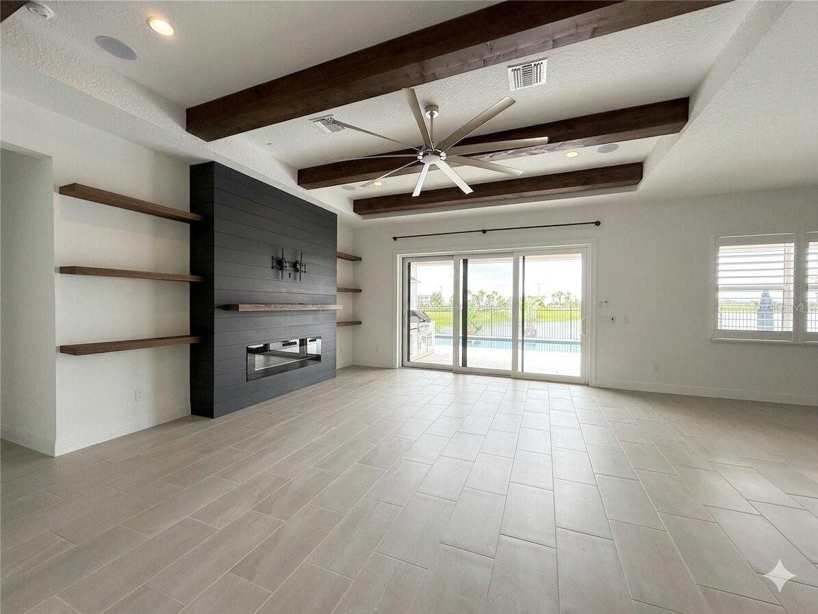 9652 ENGLISH LAUREL CT