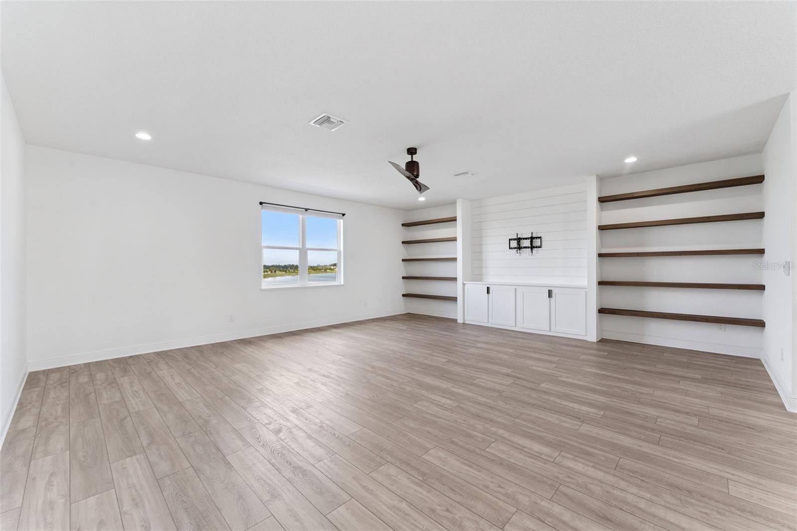 9652 ENGLISH LAUREL CT