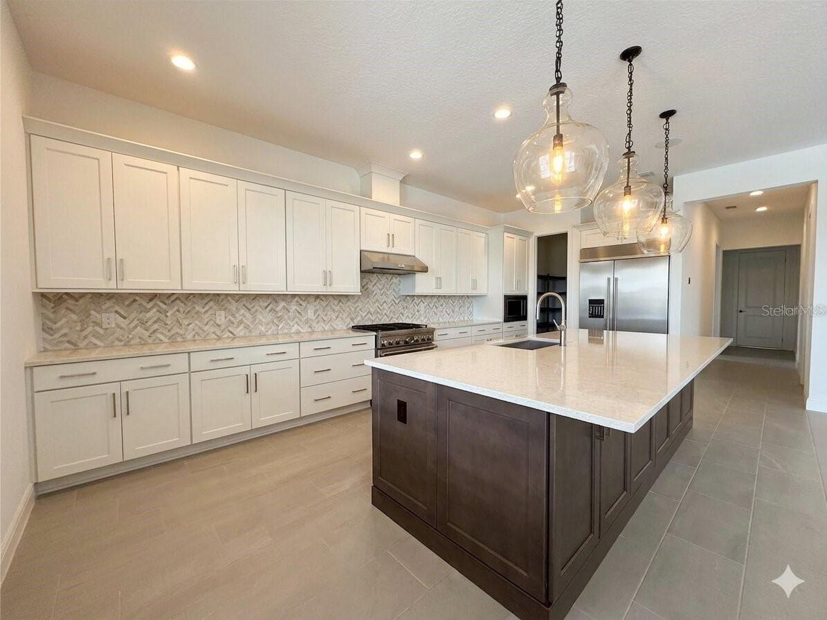 9652 ENGLISH LAUREL CT