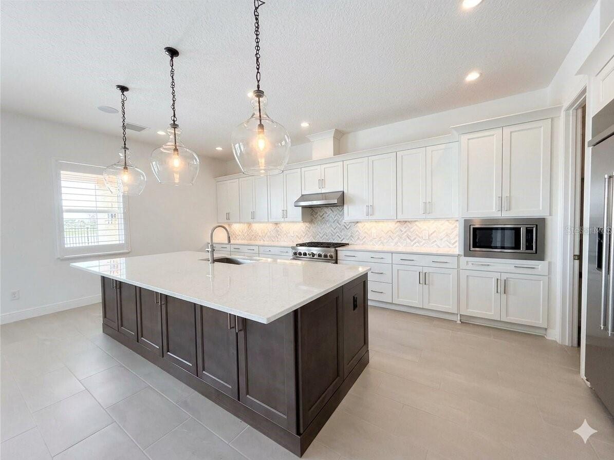 9652 ENGLISH LAUREL CT