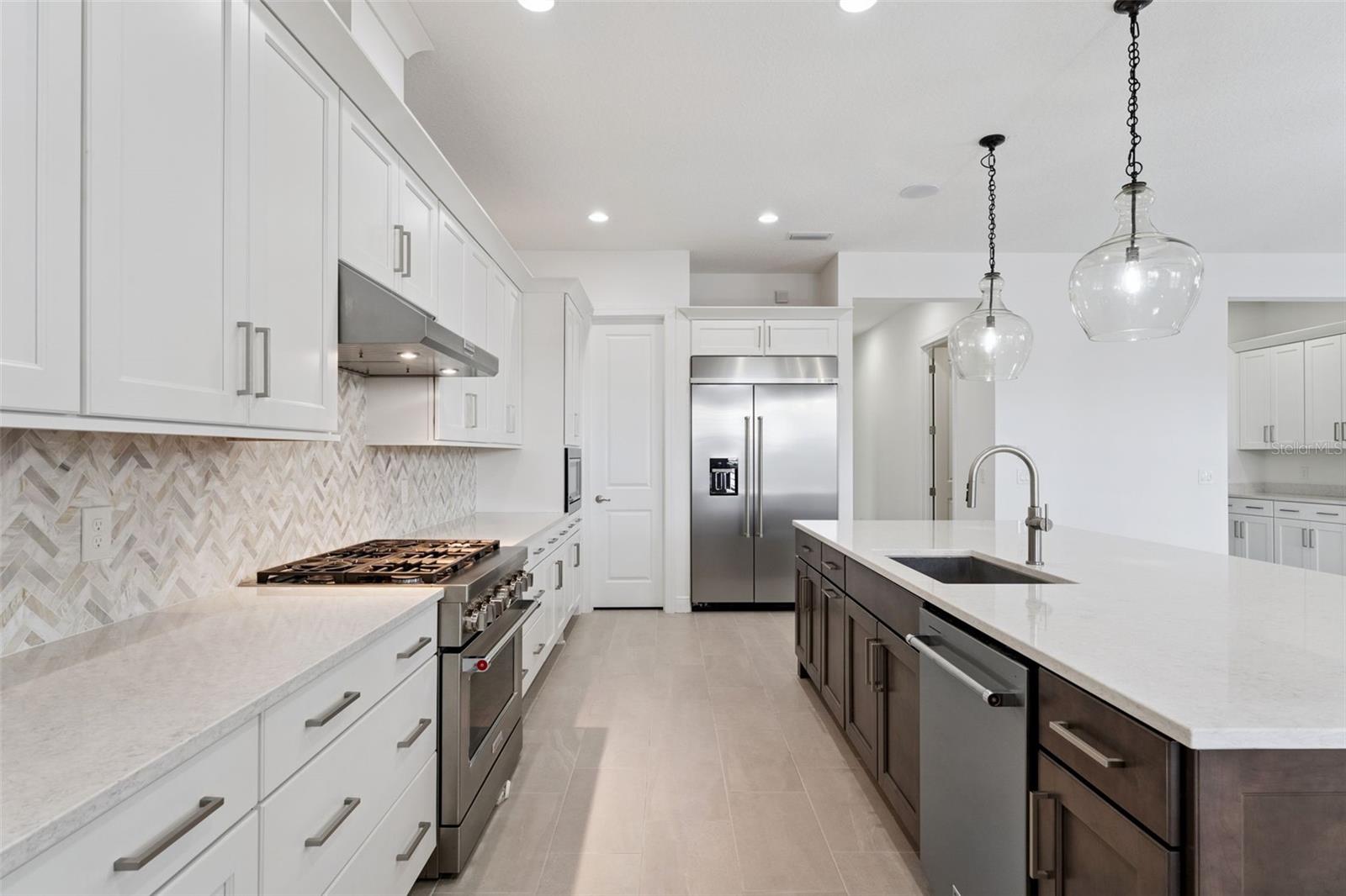 9652 ENGLISH LAUREL CT
