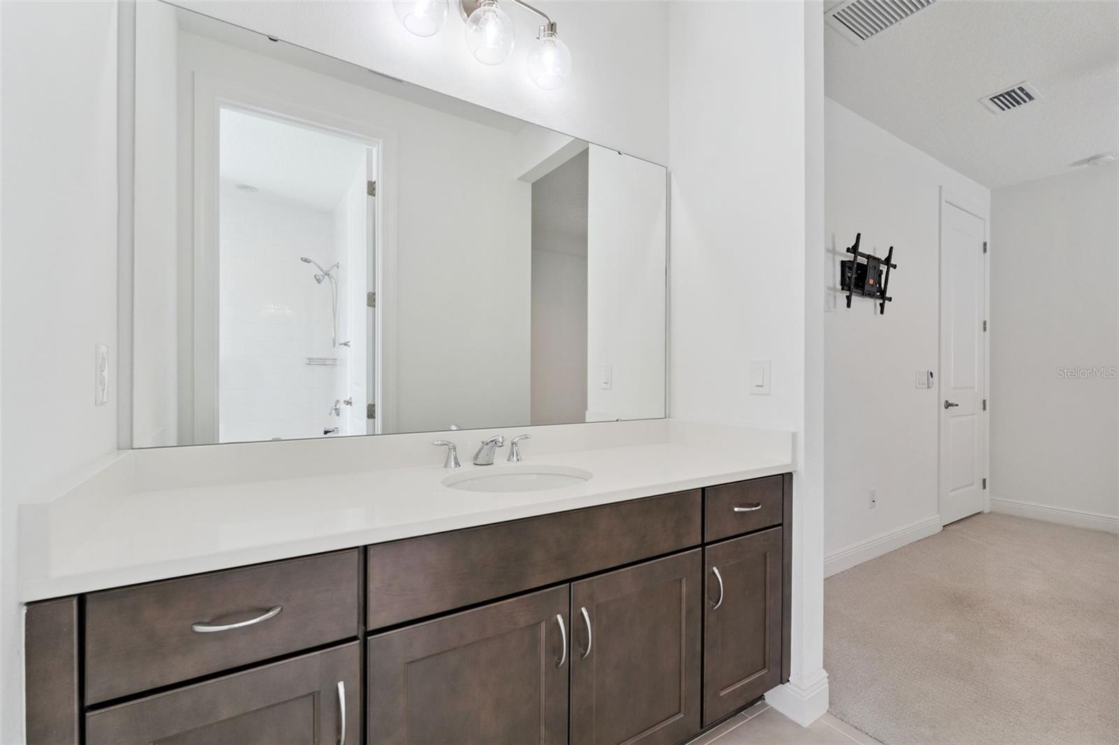 9652 ENGLISH LAUREL CT
