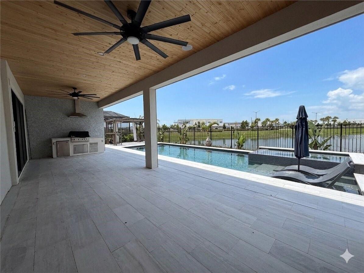 9652 ENGLISH LAUREL CT