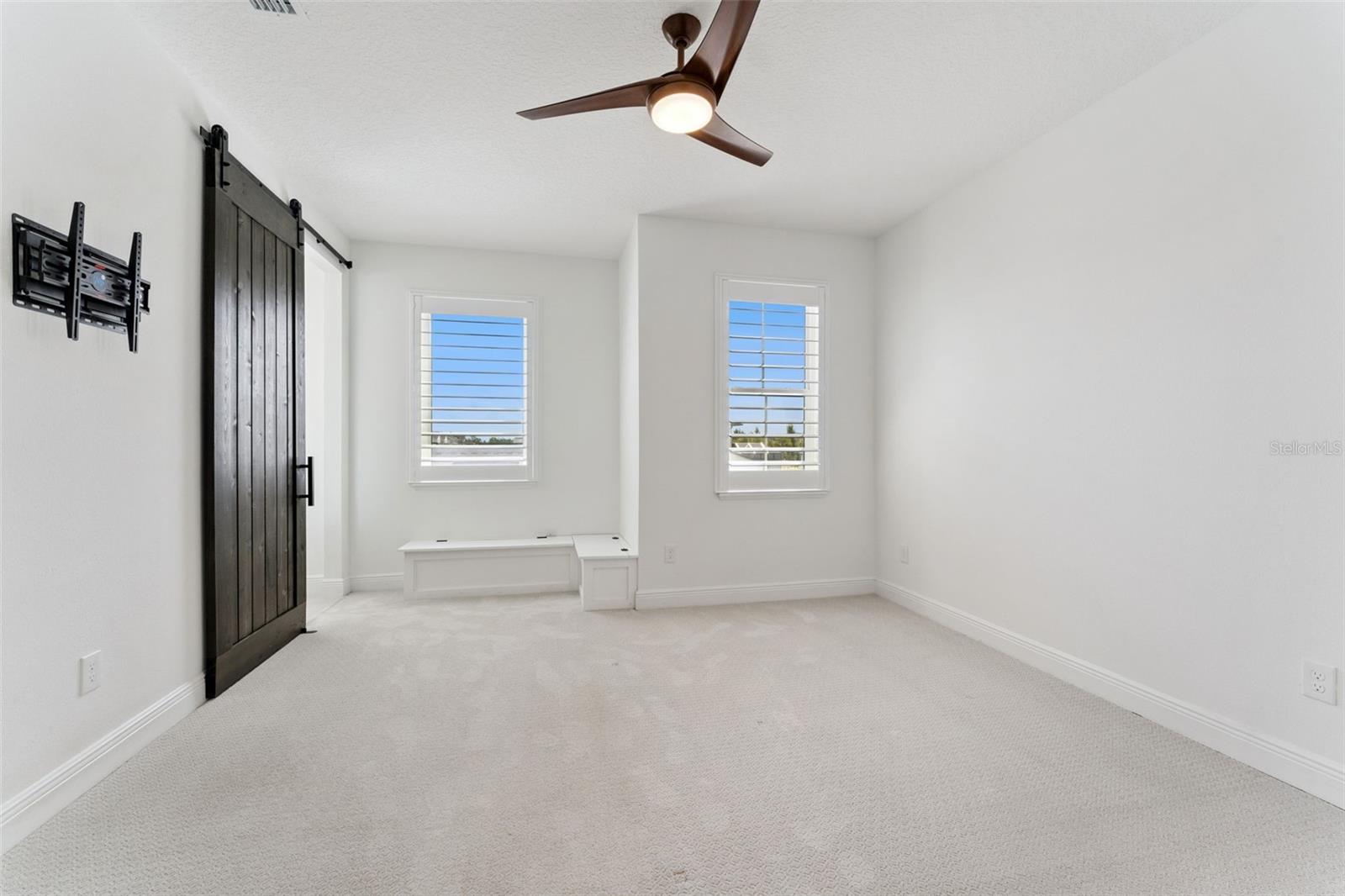 9652 ENGLISH LAUREL CT