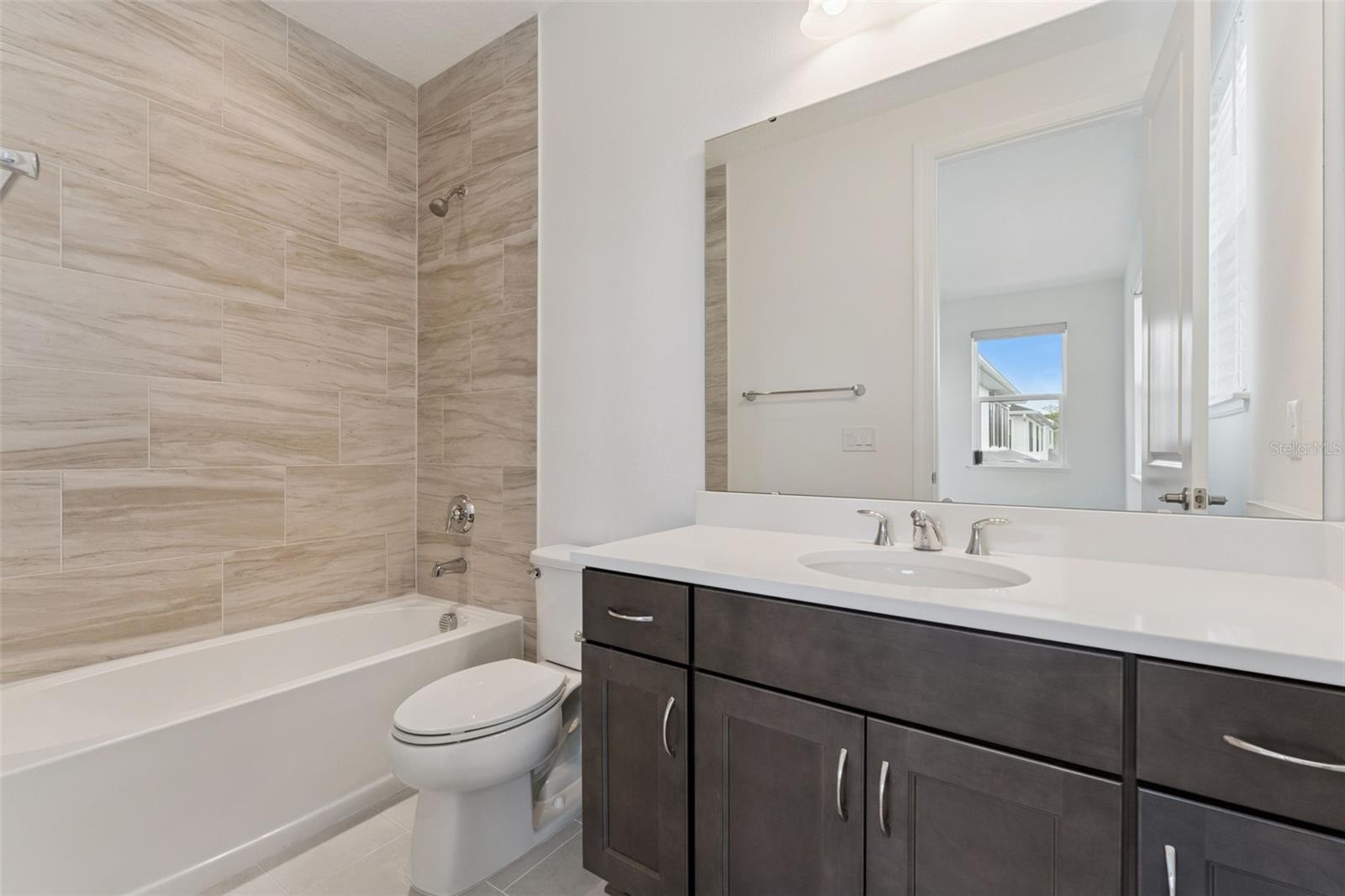 9652 ENGLISH LAUREL CT