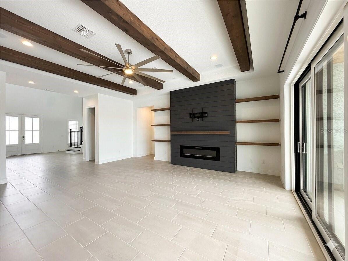 9652 ENGLISH LAUREL CT