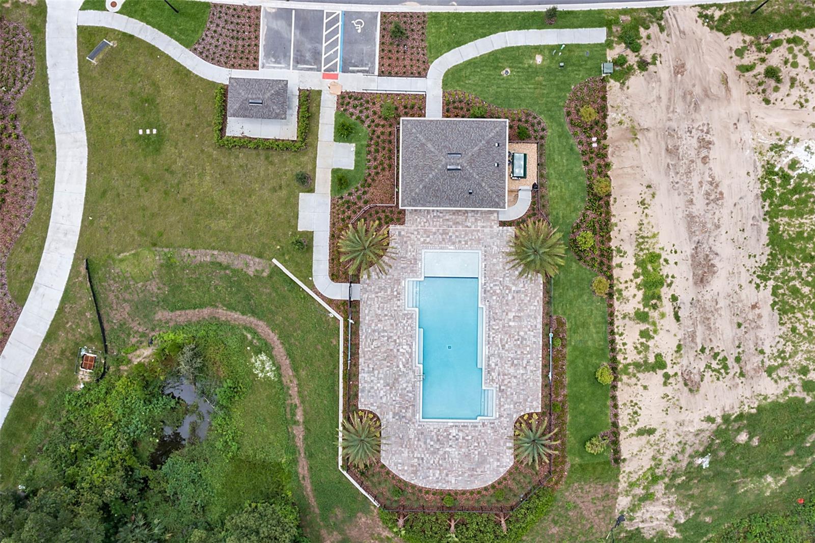 5476 HUNTER JUMPER LN