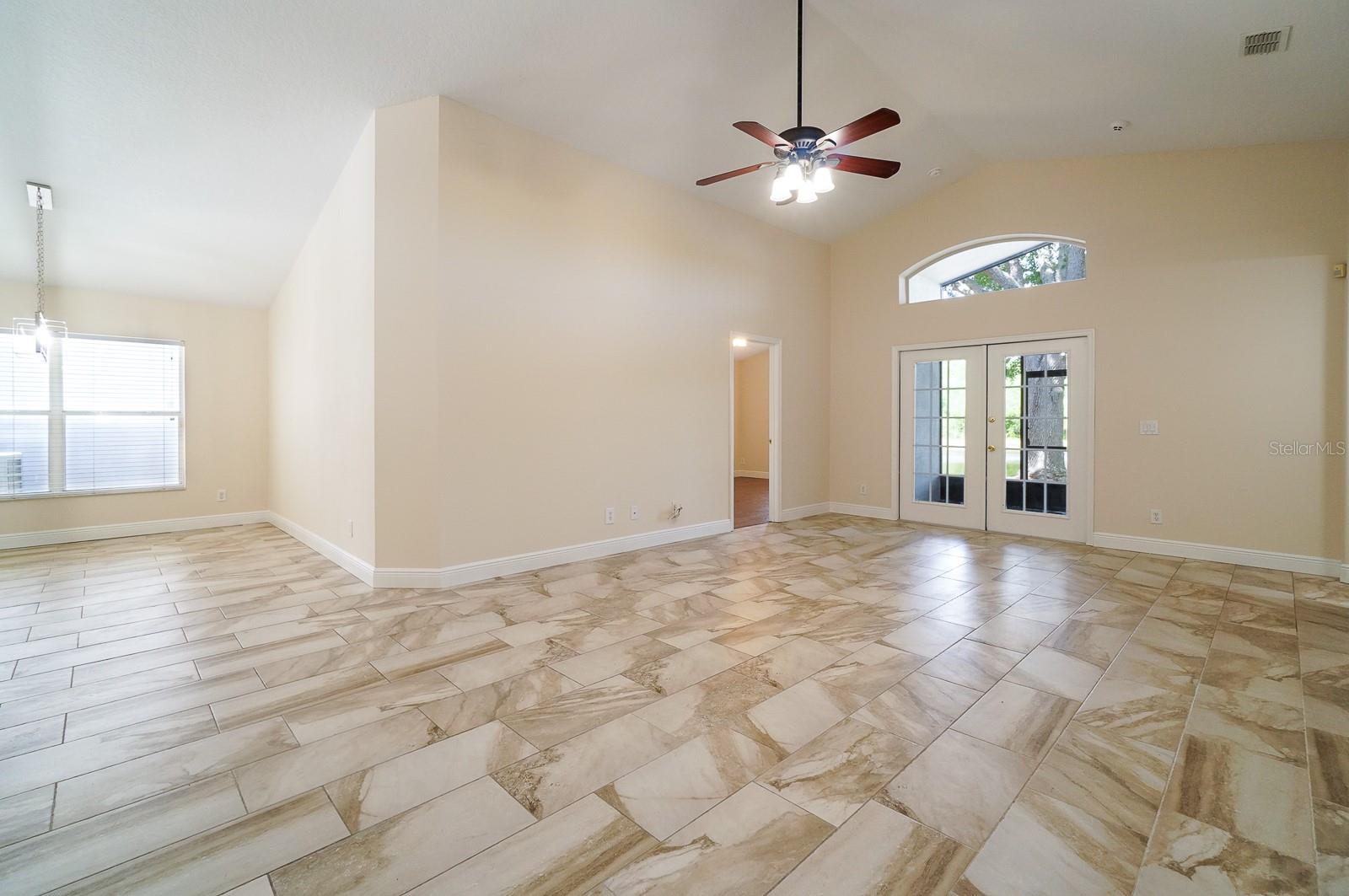 13518 BRIARMOOR CT