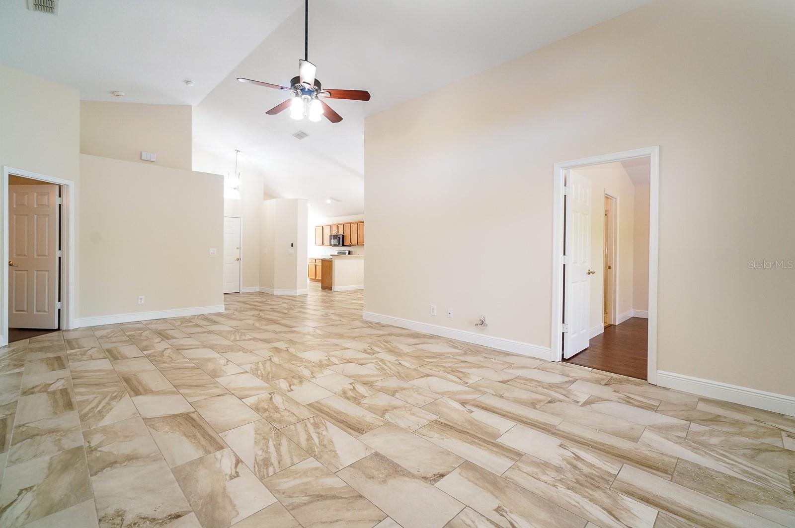 13518 BRIARMOOR CT
