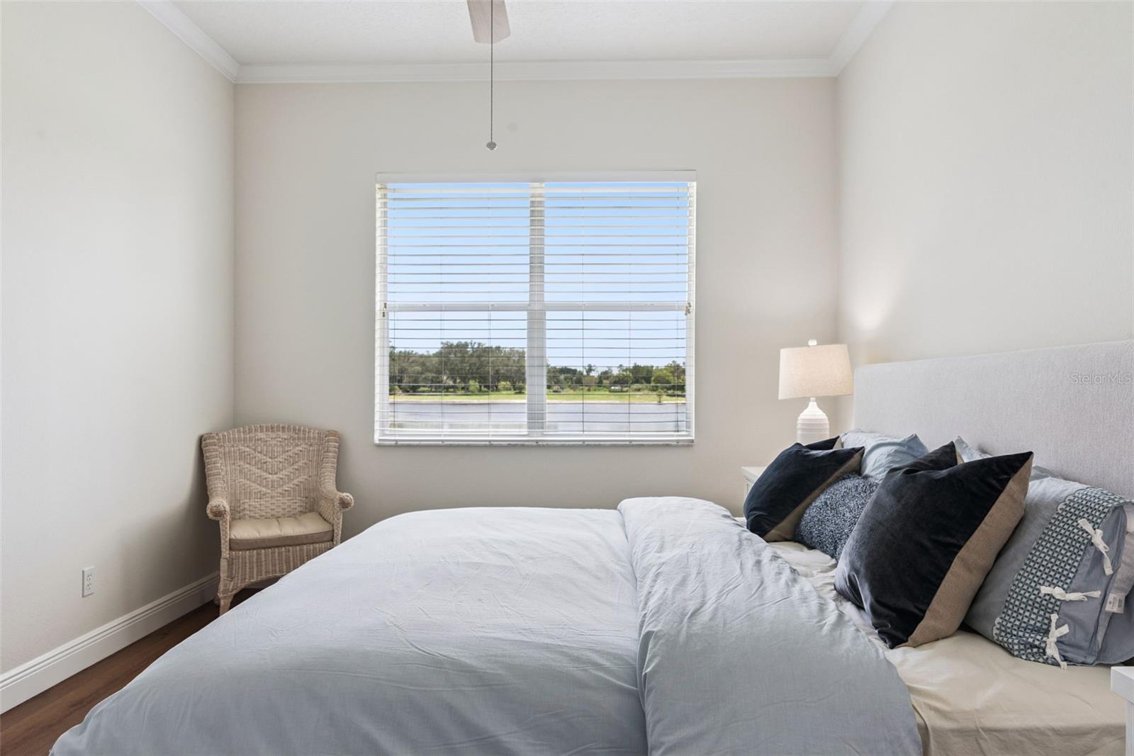 1206 SAINT ALBANS LOOP