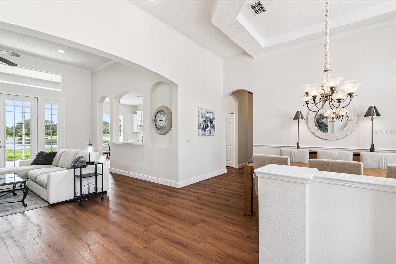 1206 SAINT ALBANS LOOP