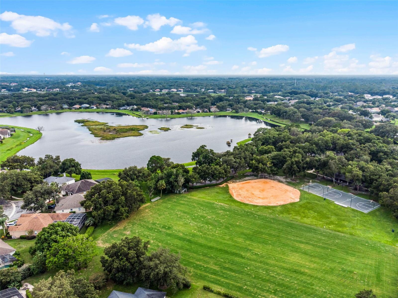 1206 SAINT ALBANS LOOP