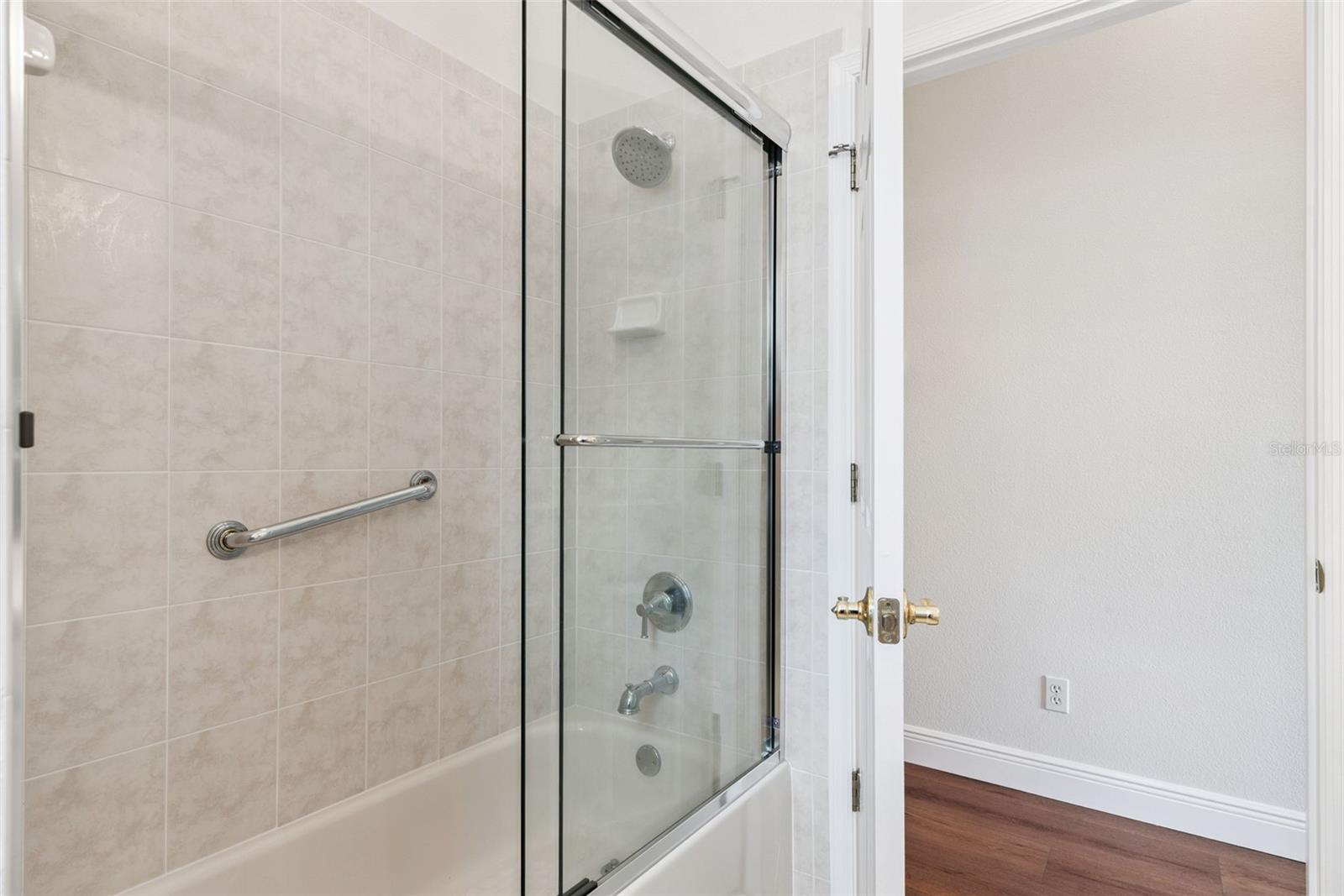 1206 SAINT ALBANS LOOP