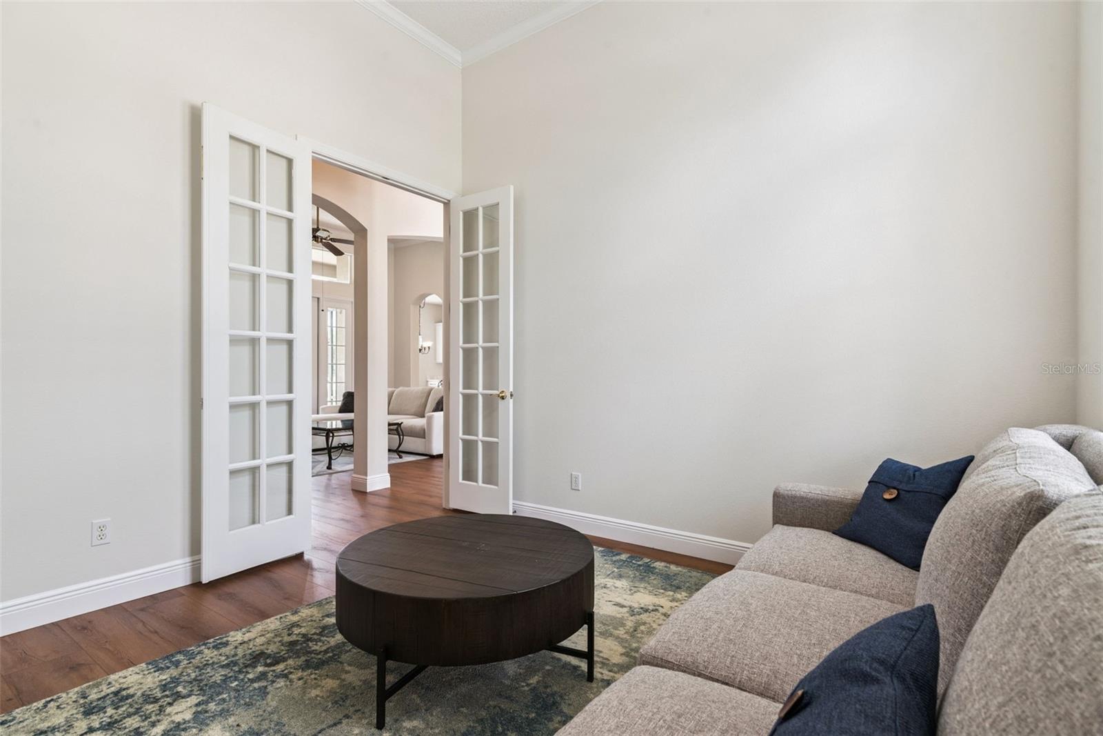 1206 SAINT ALBANS LOOP