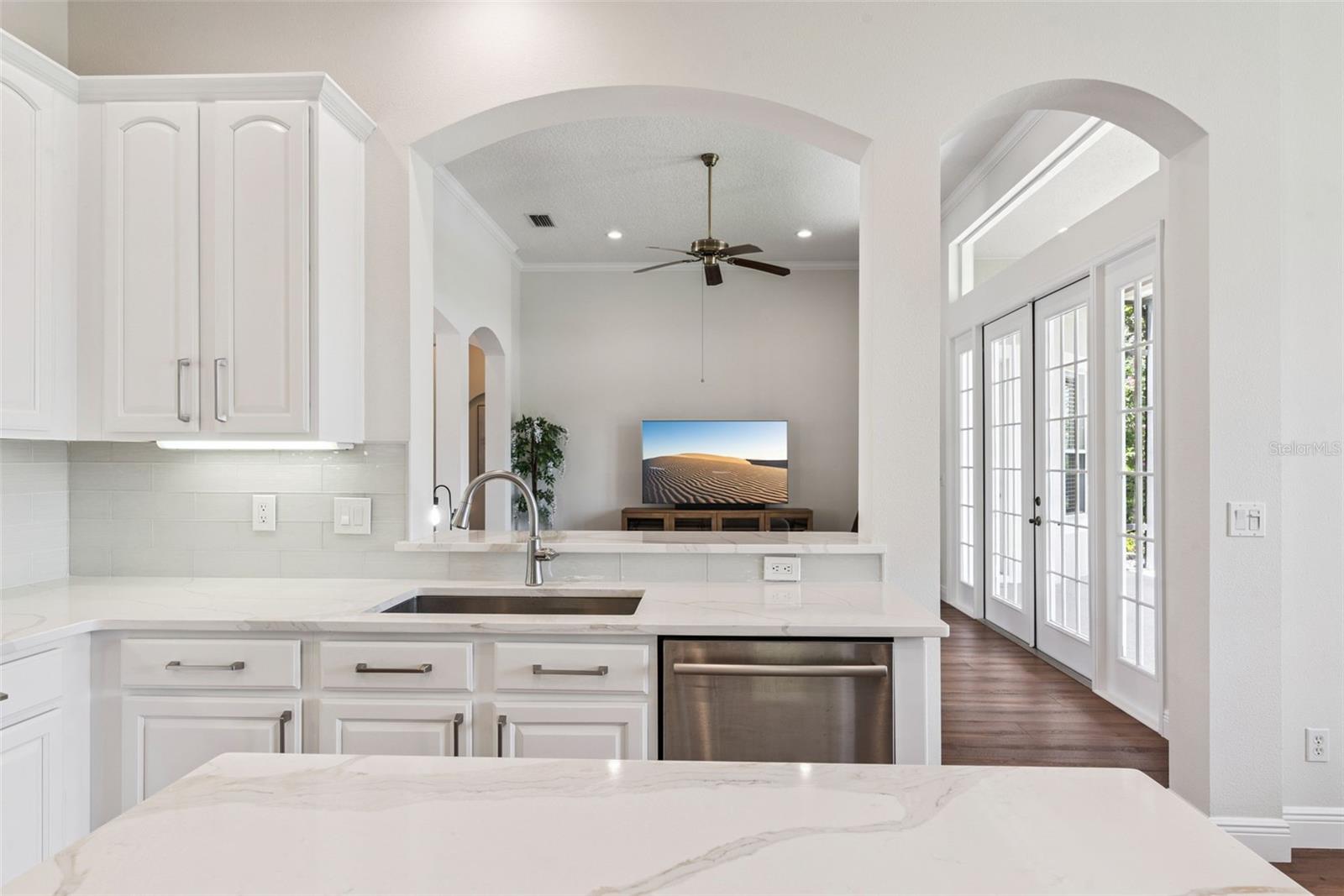1206 SAINT ALBANS LOOP