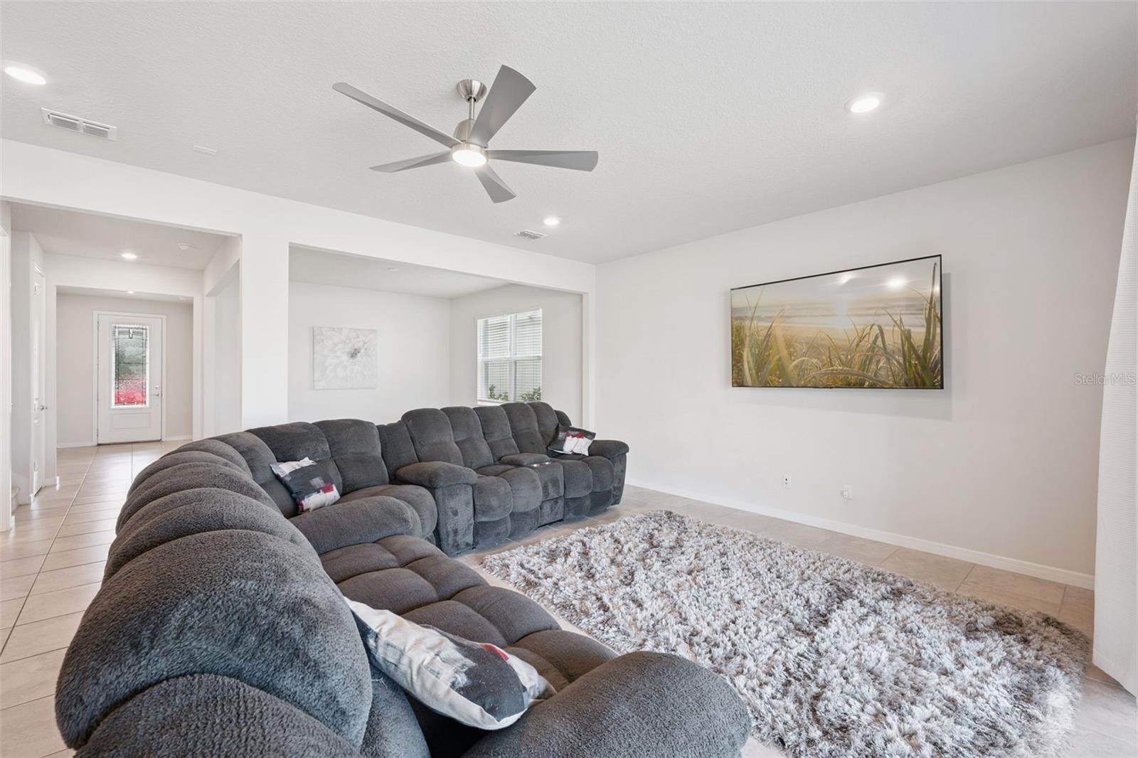 5668 ARBORVISTA ST