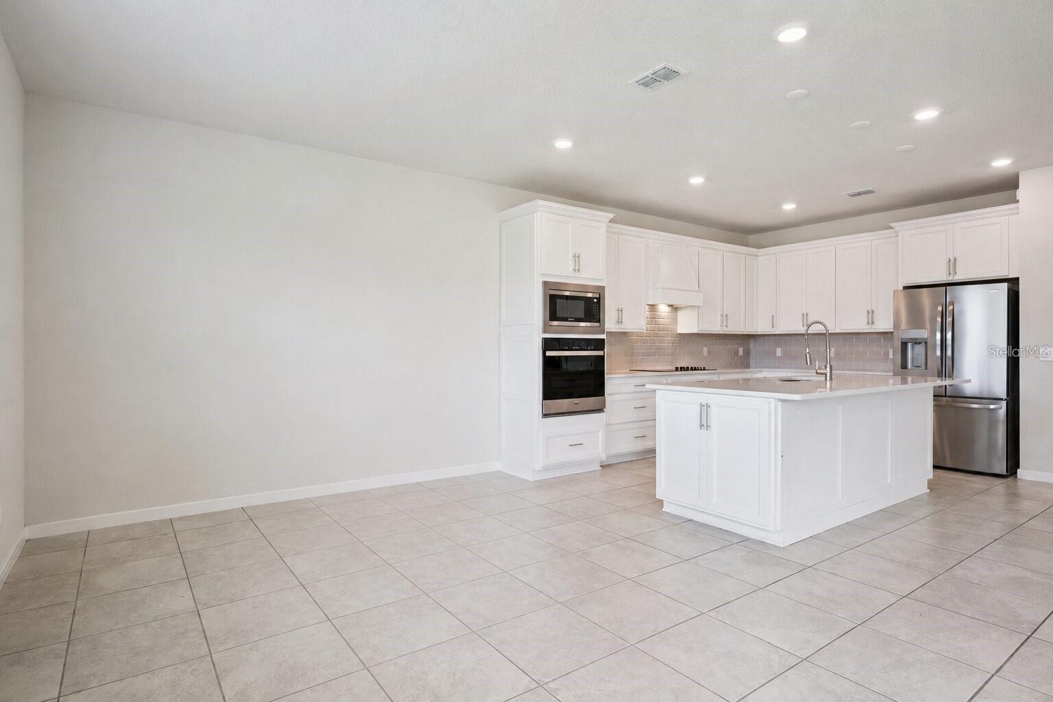 5668 ARBORVISTA DR