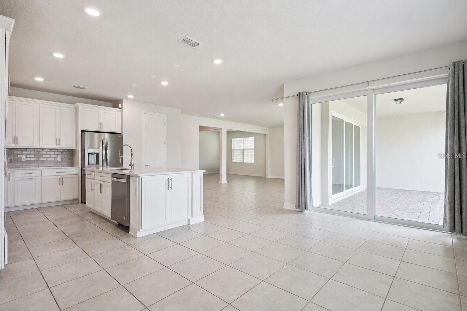 5668 ARBORVISTA DR