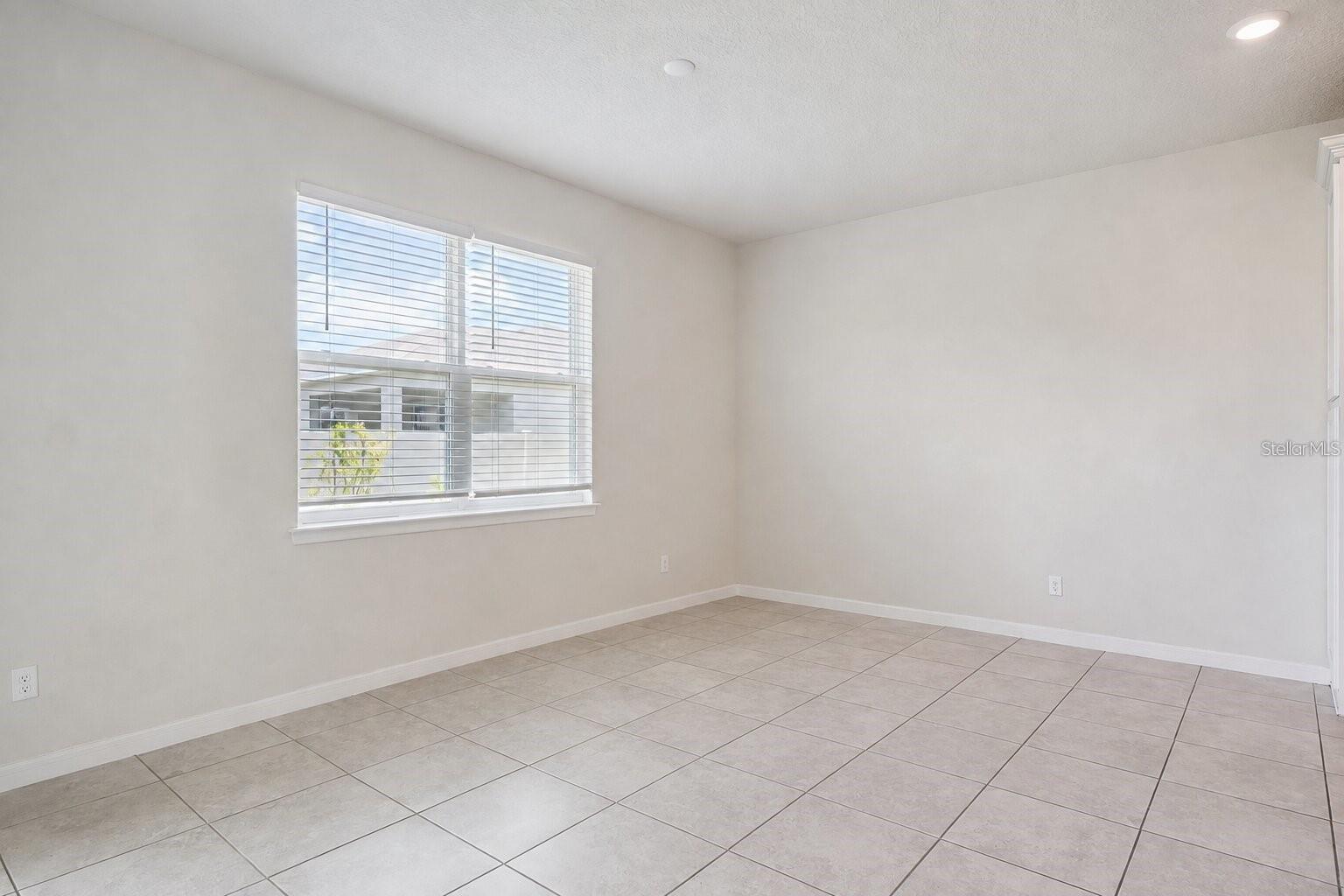 5668 ARBORVISTA DR