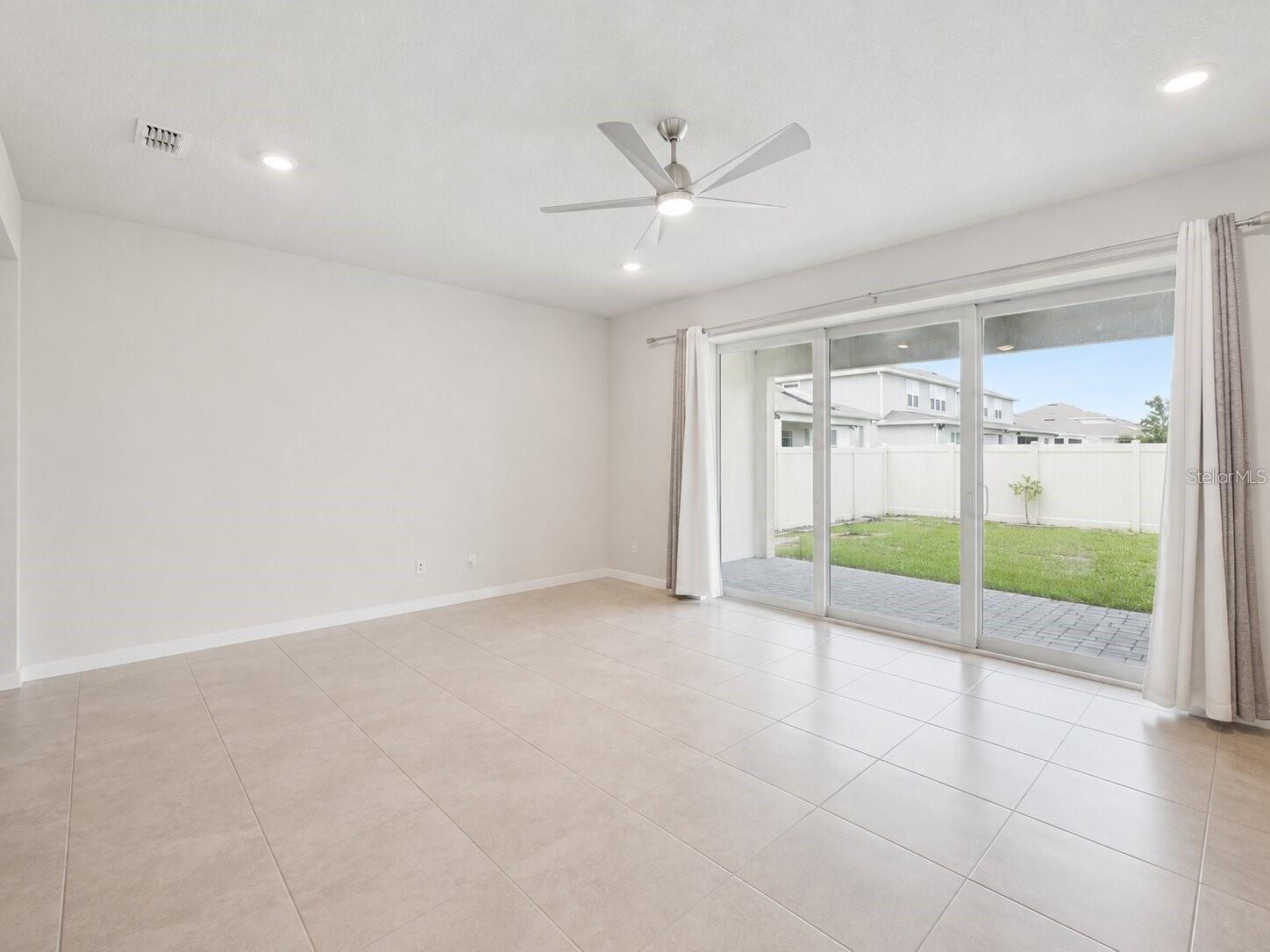 5668 ARBORVISTA DR