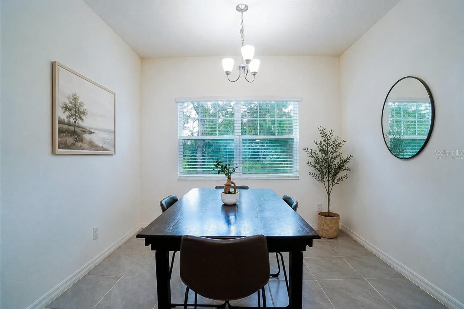 156 GLASS ONION DR