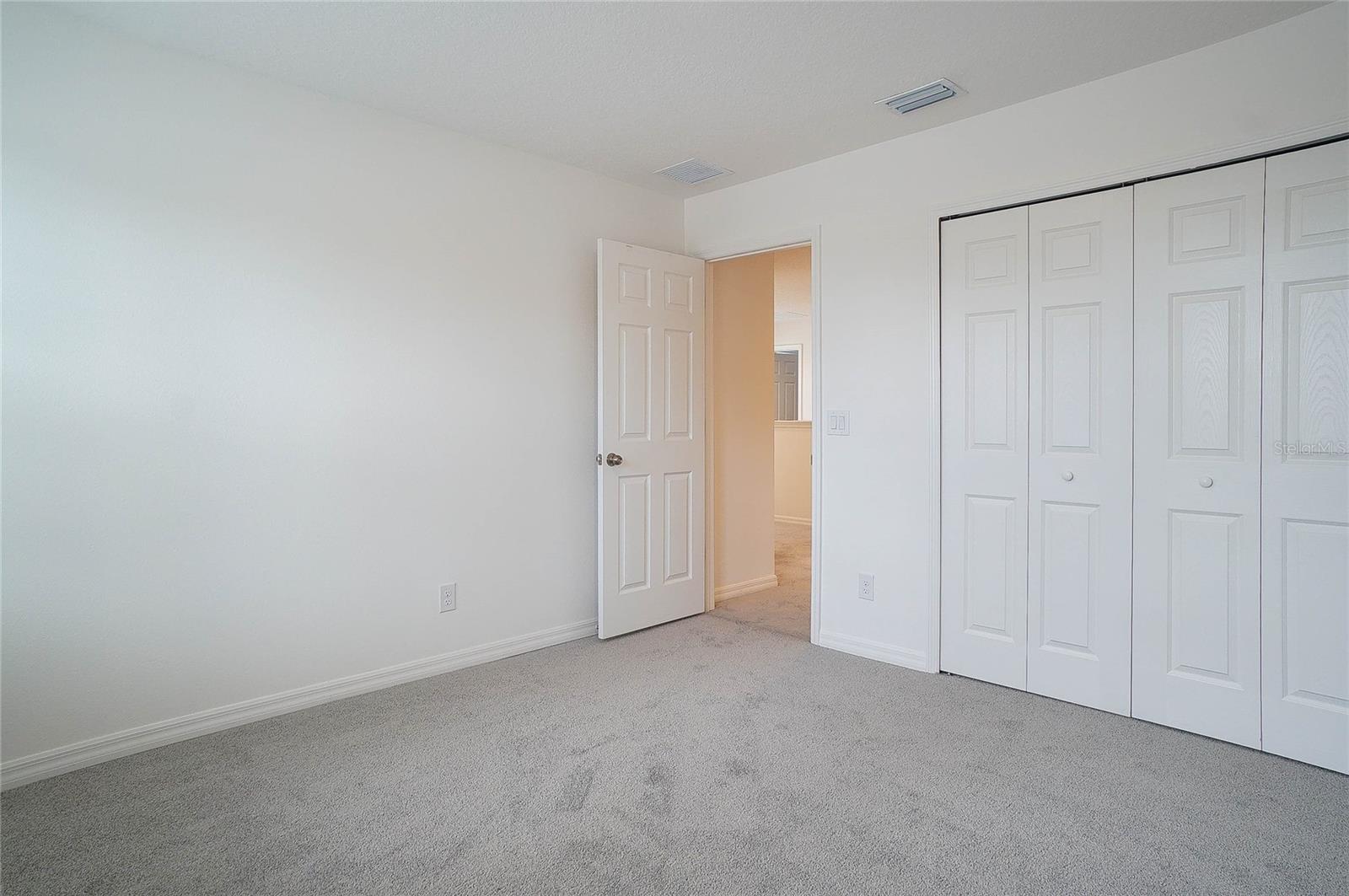 156 GLASS ONION DR
