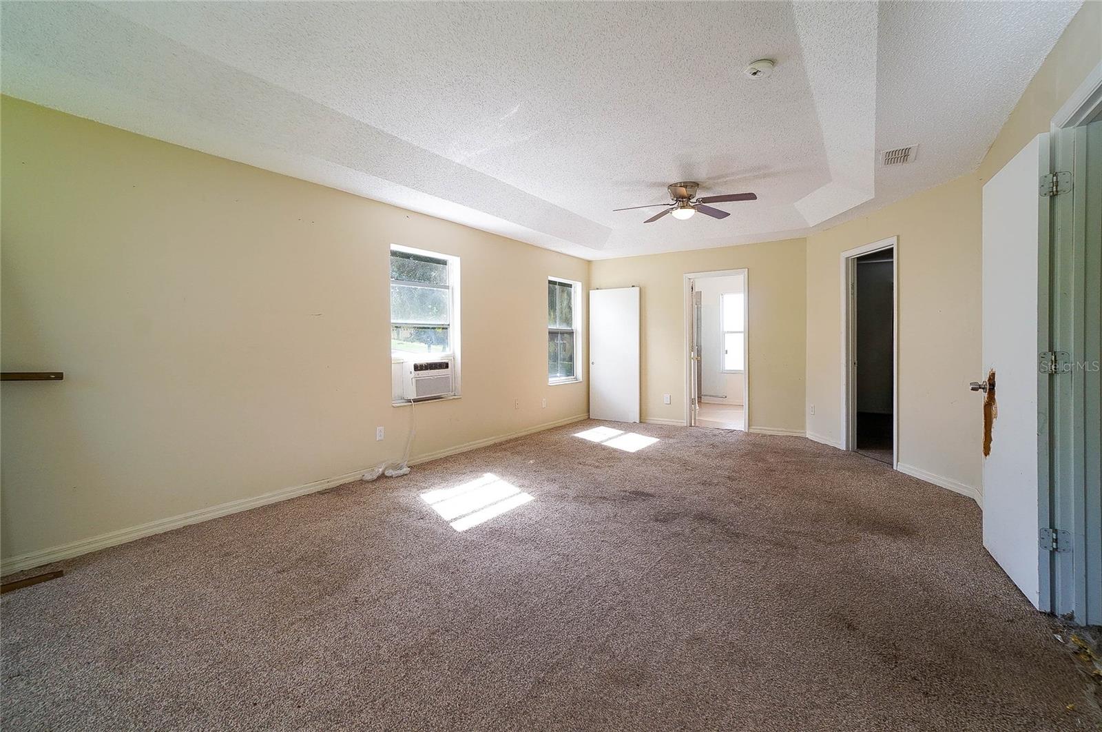 1542 NIGHTFALL DR