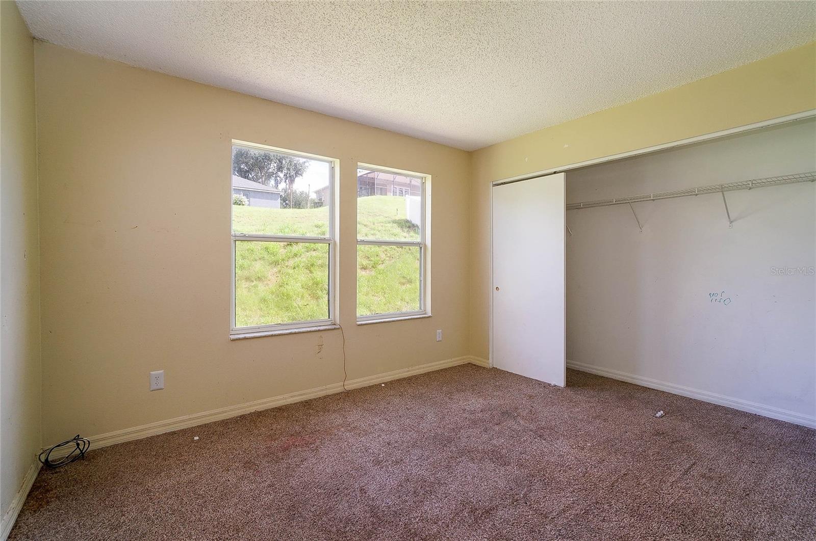 1542 NIGHTFALL DR
