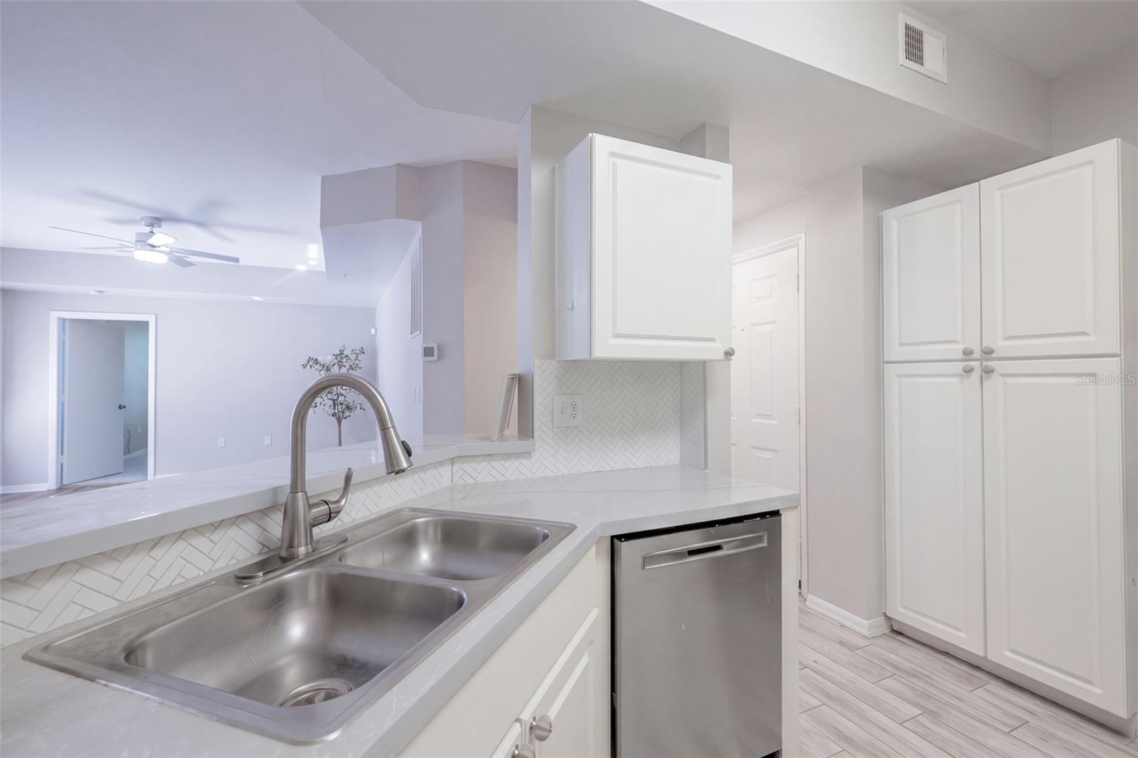 5530 METROWEST BLVD #203