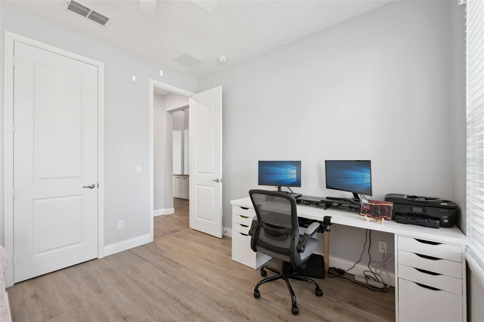8325 VIVARO ISLE WAY
