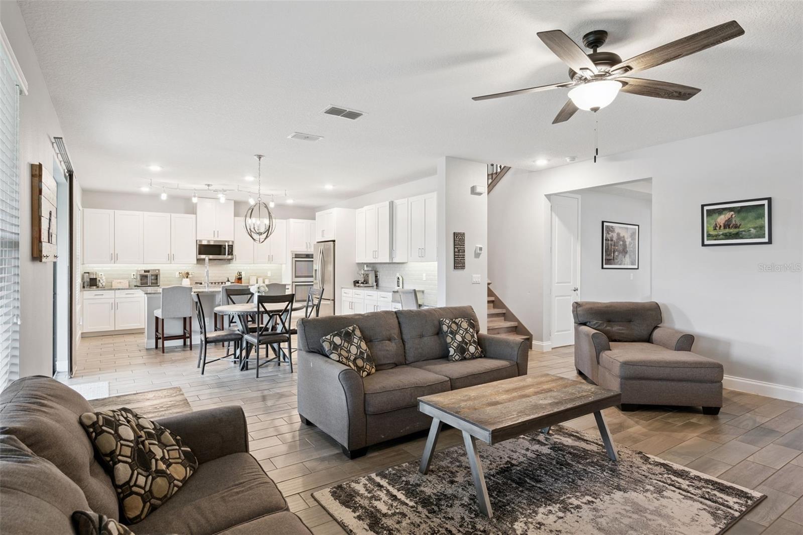 8325 VIVARO ISLE WAY