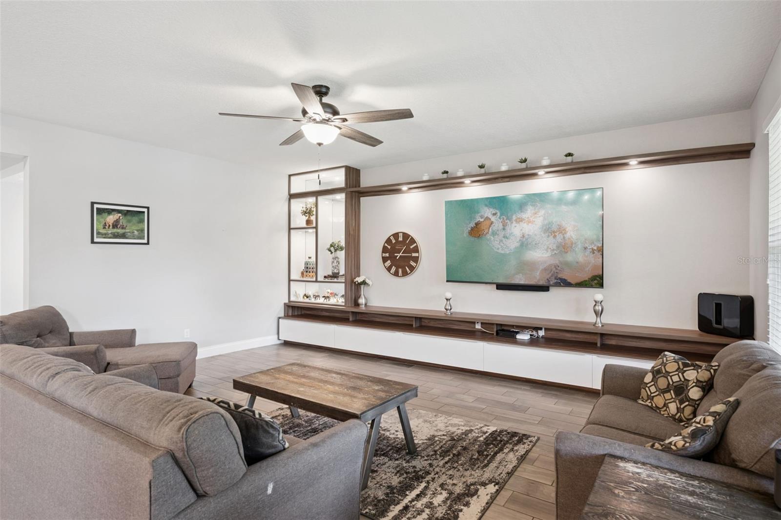 8325 VIVARO ISLE WAY