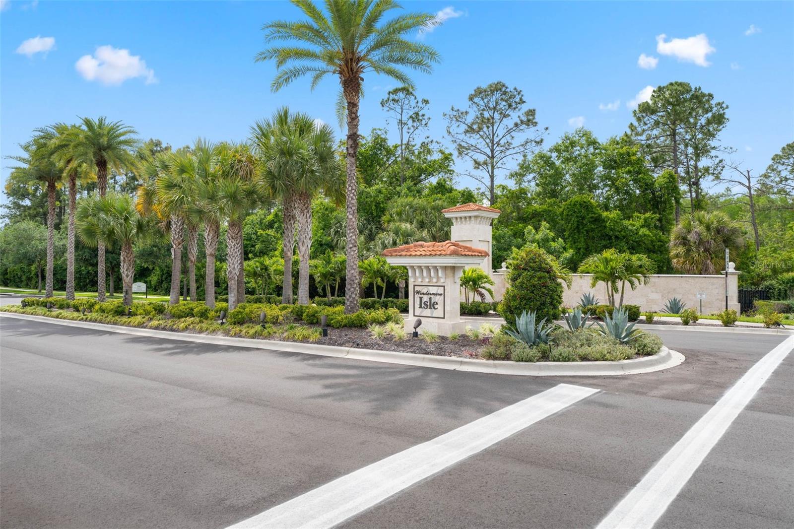 8325 VIVARO ISLE WAY