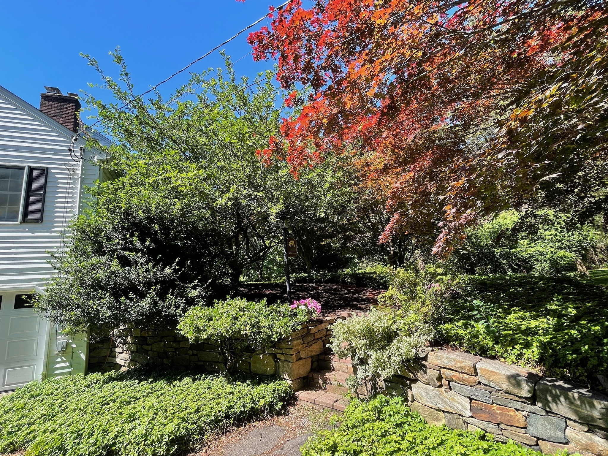 11 Winthrop Road