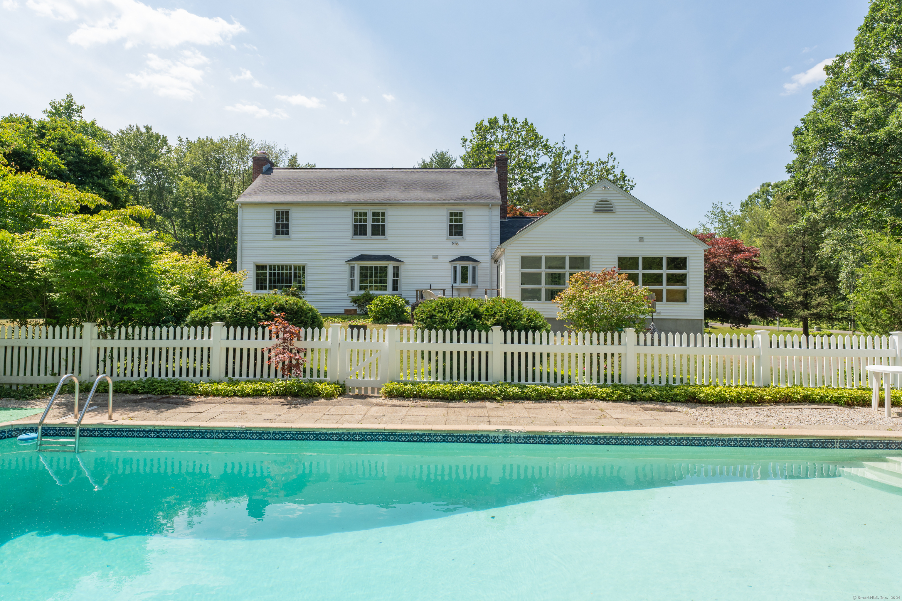 11 Winthrop Road