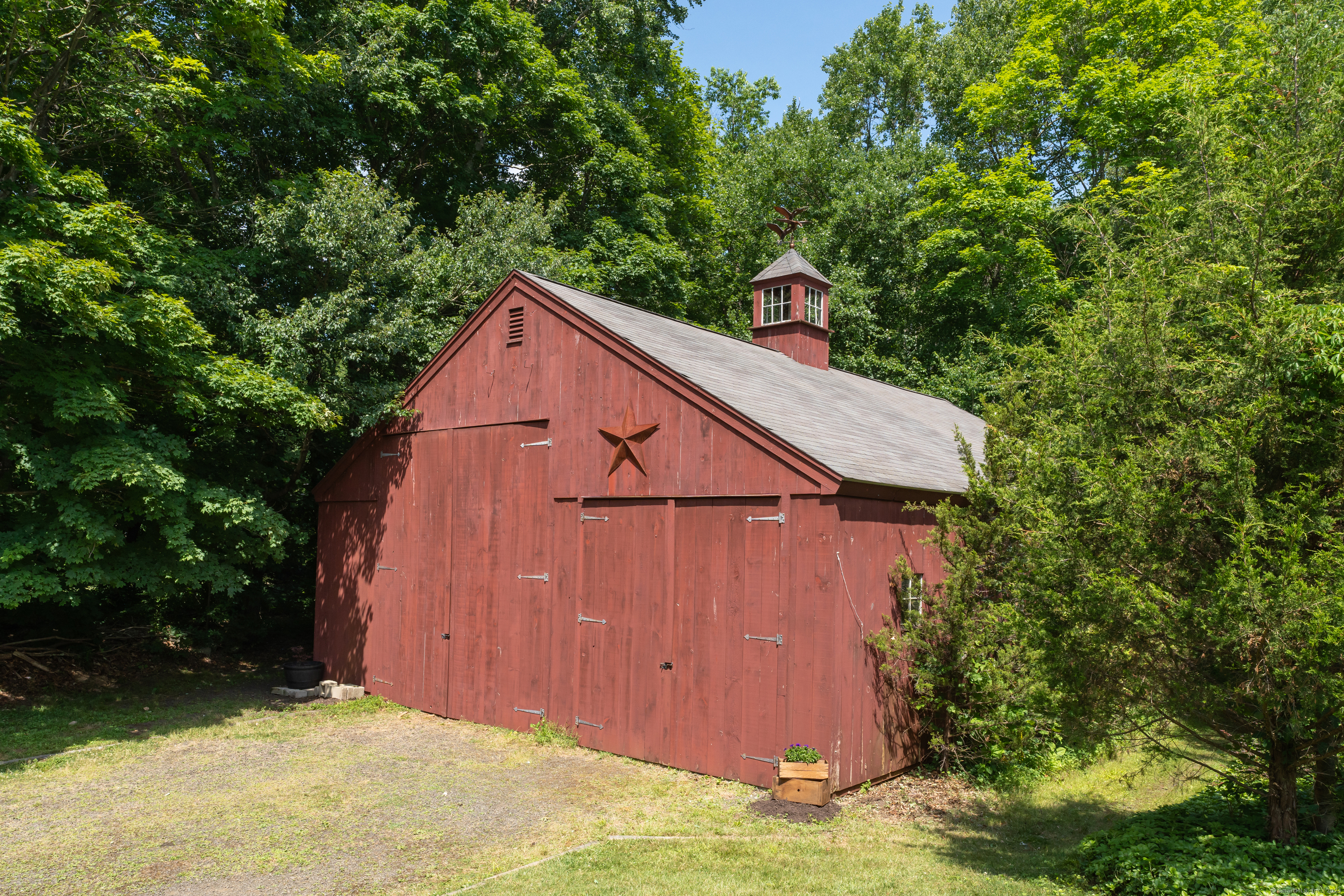 11 Winthrop Road