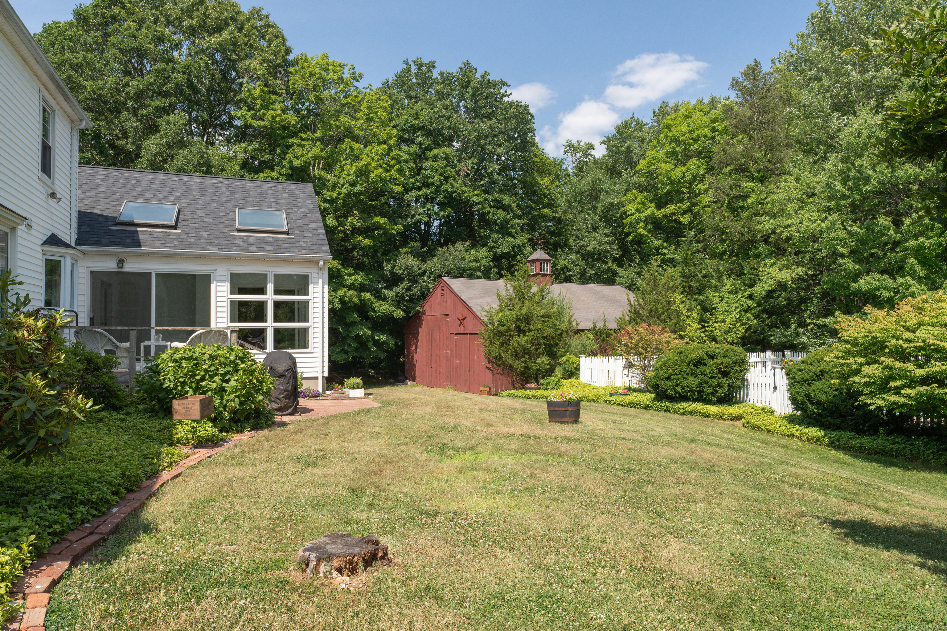 11 Winthrop Road