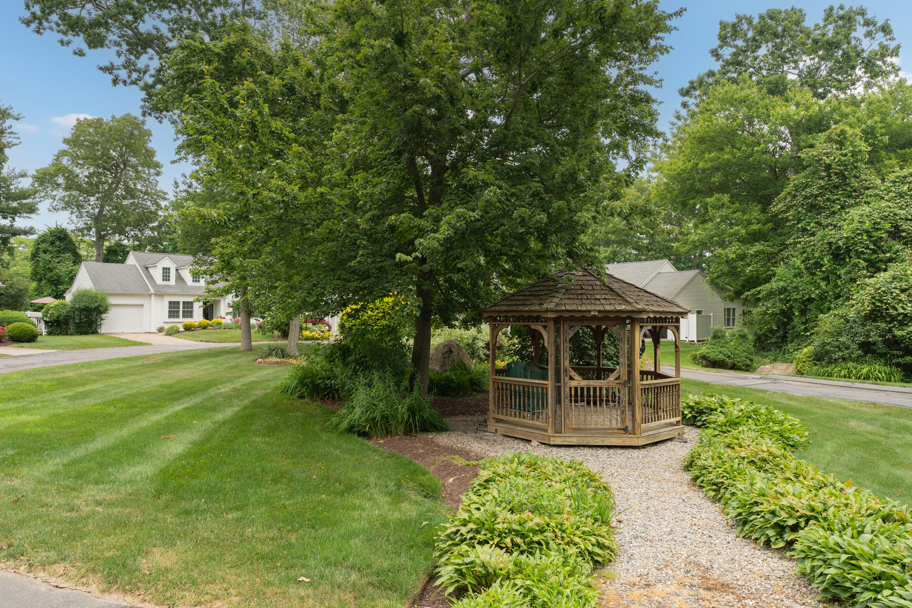 9 Sterling Drive 9